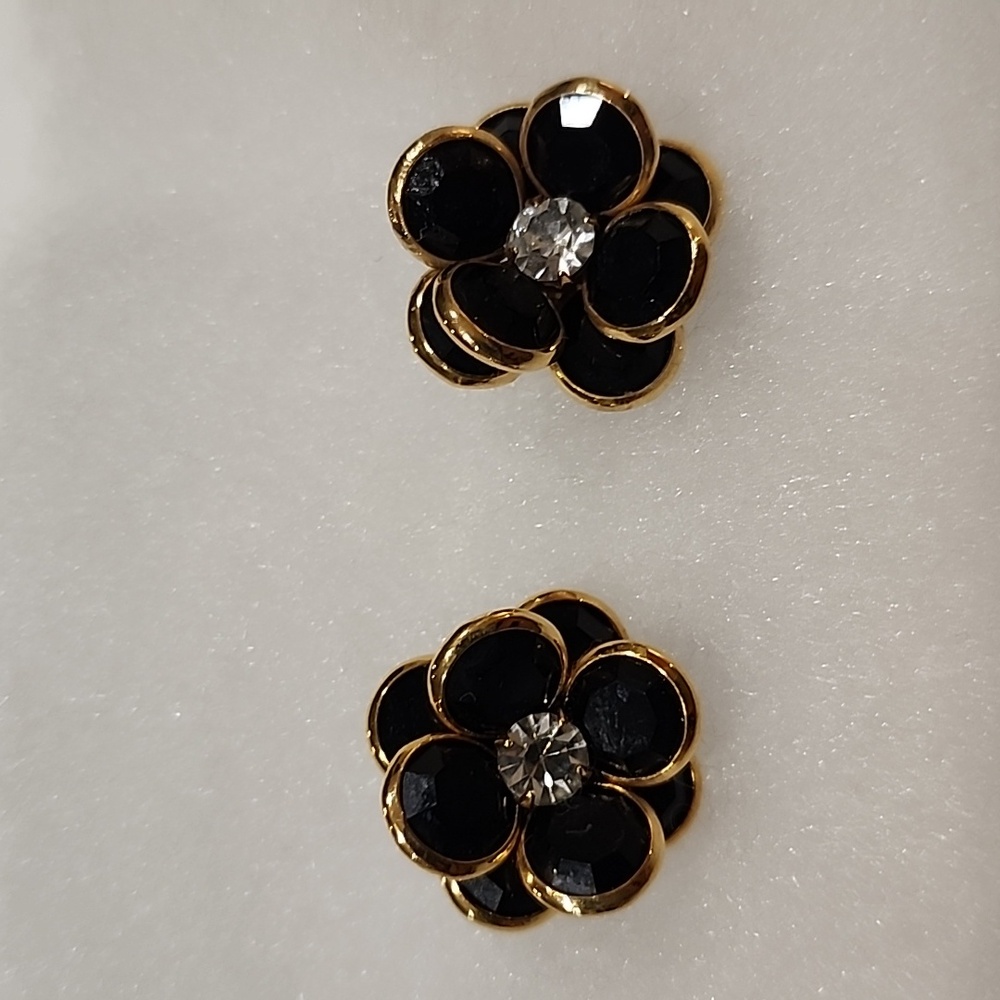 Swarovski Black Bezel Crystal Flower Pierced 0.75" Studs Earrings
